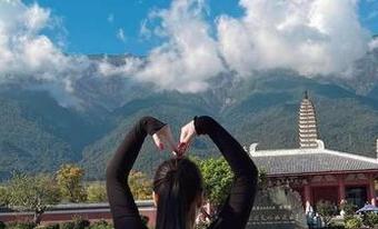 微密圈 – 120斤的小王同学在线，以瑜伽裤为背景的反转展开，图片水平超出你我想象。