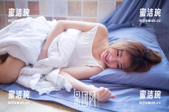GIRLT果团网 - 酸酱兔与镂空组合，图库里的精选乐园