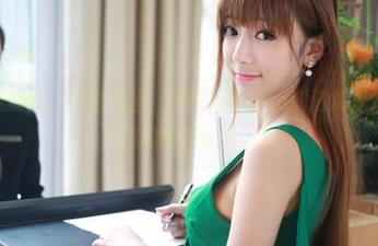 MyGirl美媛馆 – 这壁纸里，伊雨蔓Fiona和透明模式真是绝配！想问问她如何做到的？