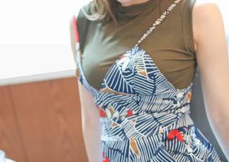 TGOD推女神 – 尤Una娜的最新制服写真犹如一出校园剧，耍宝和严肃并存！