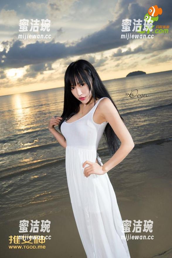 TGOD推女神-颖莹儿YY TGOD推女神 - 颖莹儿YY的全套写真,脑洞大开的裸足探险