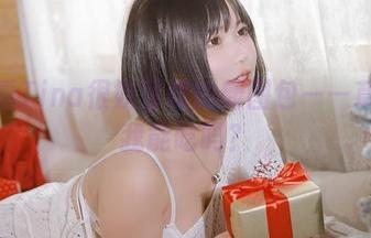 喵喵看Tina很妖孽呀的新图包——草莓味我能吃吗？