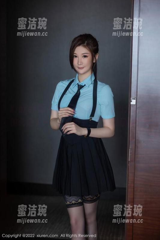 Xiuren秀人网 - 无圣光下，张思允Nice的死库水——水中漫步，随意溅起的呢喃。
