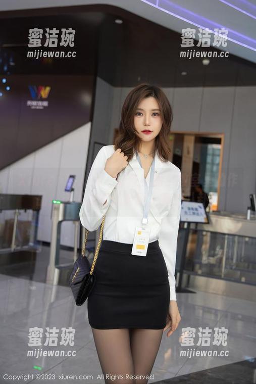 Xiuren秀人网 - 好奇李丽莎教室里的作品，这里面究竟隐藏了多少八卦？
