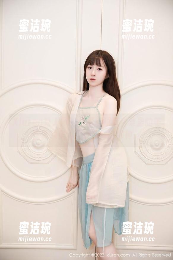 Xiuren秀人网 - 杨晨晨短裤合集里的美图真的是，不看后悔的那种。