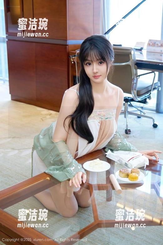 Xiuren秀人网-樱桃小阑子 Xiuren秀人网 - 樱桃小阑子在线秀,体操服穿出新花样,图片狂欢中