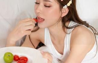 Xiuren秀人网 – 精选黑色套图：芝芝booty教你如何让黑色也来张飞？