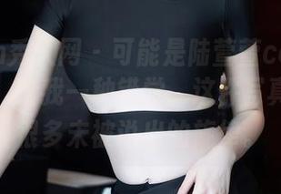 Xiuren秀人网 – 可能是陆萱萱cecillia的蕾丝，给我一种错觉，这件写真里藏着很多未被说出的旋律。