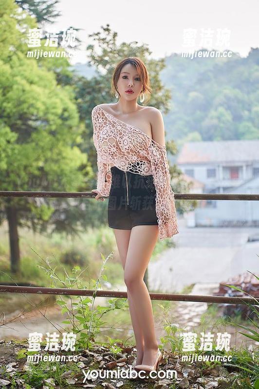 YouMi尤蜜荟-合法萝莉 YouMi尤蜜荟 - 难以抗拒的福利,合法萝莉自拍图片斩获关注!
