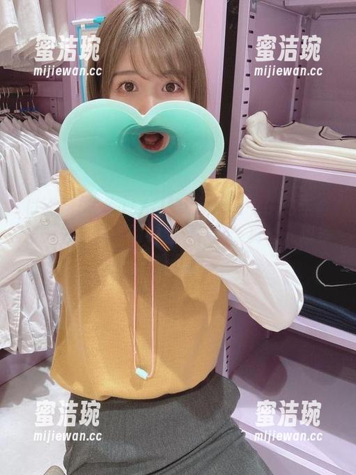 けん研(けんけん)的Fantia-2023年合集——原图中的小细节，鹅，真让人想多想几秒