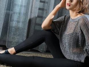 克拉女神 – 沐娅的私藏福利：棉袜socks带你飞