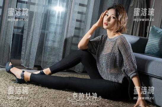 克拉女神-沐娅 克拉女神 - 沐娅的私藏福利:棉袜socks带你飞