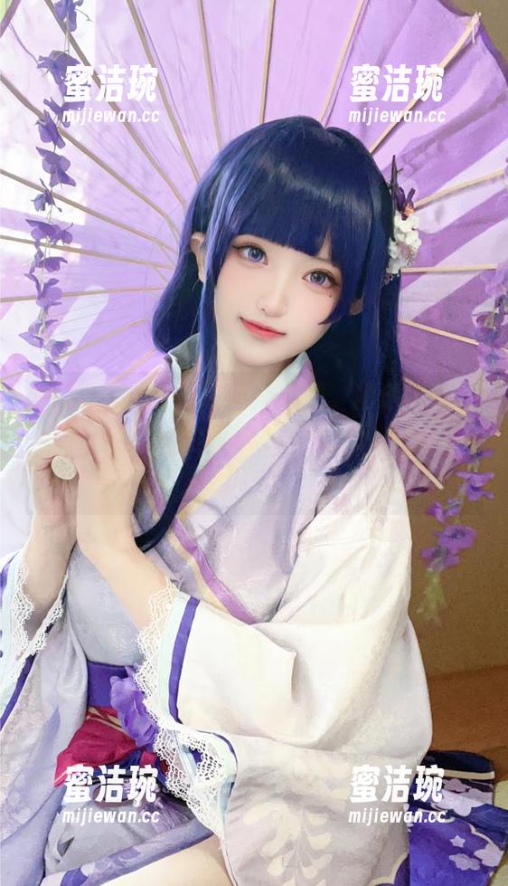 看千阳快起床的奶牛写真集，精选内容不多说，直接就给我的审美带来了一波“冲击”。