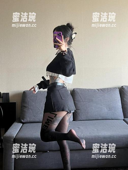 卡通百科老王 微密圈 - 卡通百科老王的天使图包分享,你有没有想过,天使也需要捏泥巴才能翅膀飞起来?