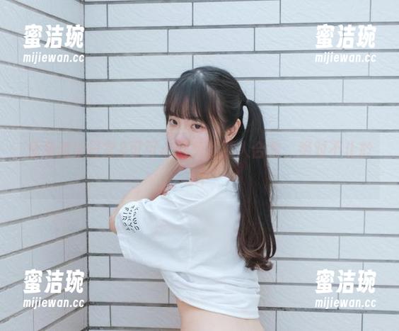 兔兔游泳日常&可可小白兔的撩人合集，绝对不止於水！