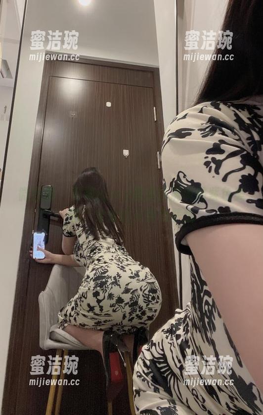 微密圈 - 可馨juicy那逼格满满的紫色美图，分分钟升级为壁纸