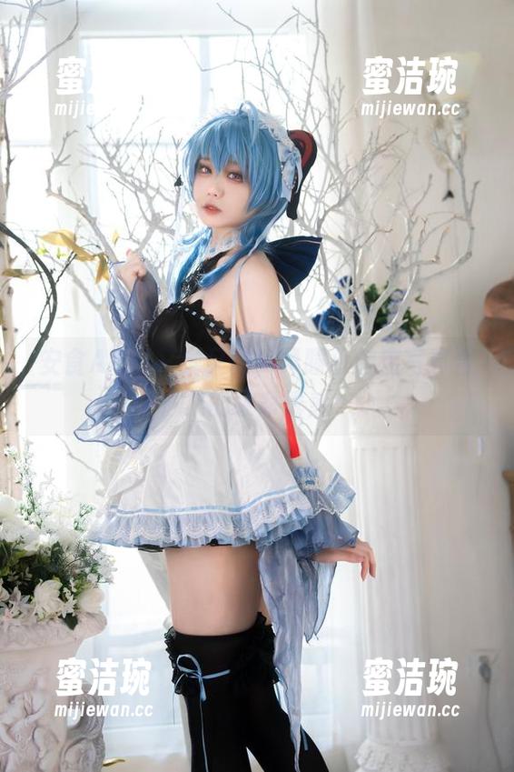 安食Ajiki 安食Ajiki又虐又甜,异瞳小魅魔写真合集的致命诱惑