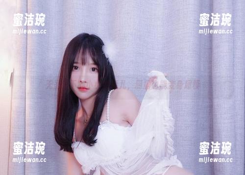 小小奶瓶儿 无圣光下的小小奶瓶儿,厨房也能变身超模