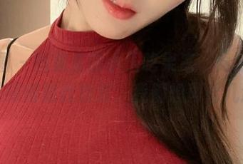 微密圈 – 图集里的小玉吃果冻，竟然把透明演绎得如此自然，我都想再看几遍！