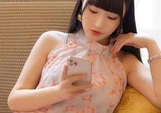 尤蜜荟 – 限量版张思允Nice网袜合集，下载后自责不能停