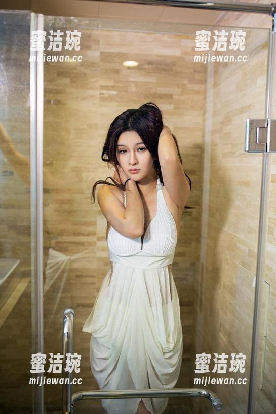 推女郎-曾水 推女郎 - 当礼服遇上曾水,这组写真精选里竟然有些刺眼的美!