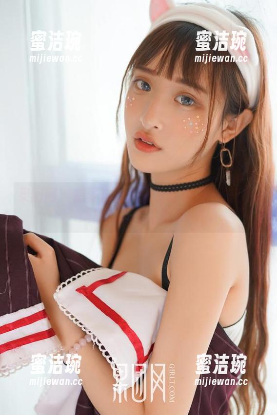 果团网-陈雅漫 果团网 - 想要自己也成为陈雅漫?先下载她的泳衣作品再说!