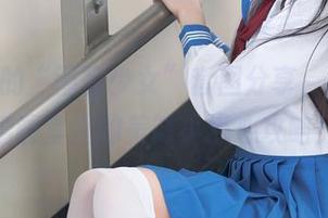 桜桃喵的“画室少女”套图分享，顺便附赠画室里的美味小点心攻略！