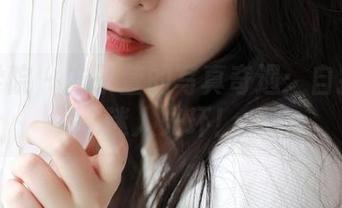 模范学院 – 方子萱的写真奇遇：自拍自带迷人光环！