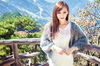 爱蜜社 – 方子萱的女神合集——你能猜到多少是她的自拍？