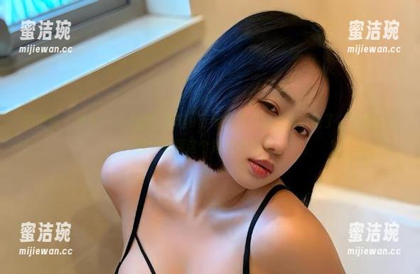 微密圈 - 再来一波美图，瑜瑾u穿体操服真的是太带感了，竟然会让我注意到这个角度的美喔！
