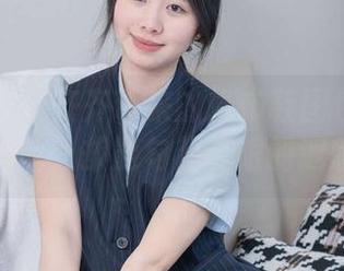 甜予摄影 – 齐齐带来的帆布鞋图包——看似简单，却能勾起无限的遐想。