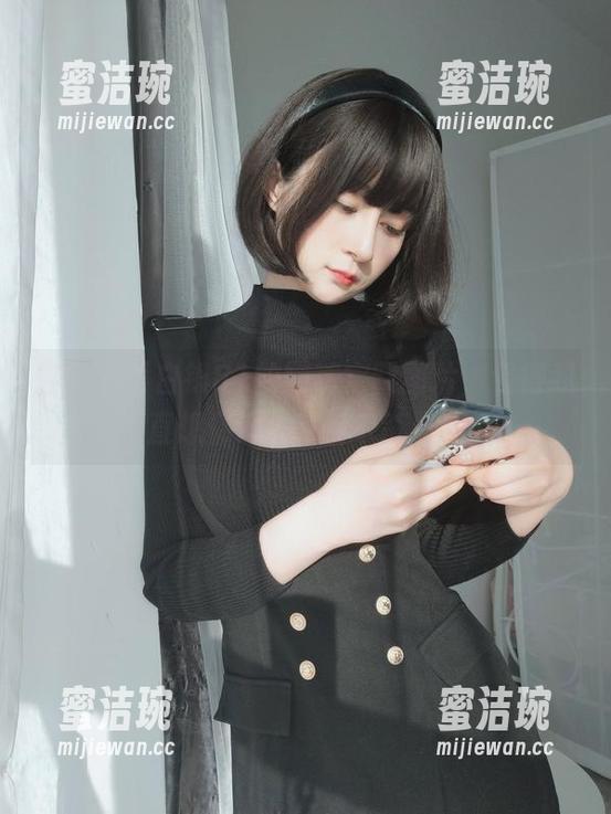 尝试一下白银81的网袜定制图片，看得我直想偶遇...在剧本杀里！
