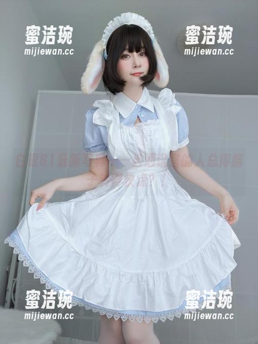白银81最新写真——当通讯官的人总得脑子转得快点？！