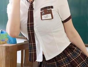 秀人网 – 你以为我只是在看z杯悠悠的白丝？原图提醒我眼珠快掉了，快来围观图包！
