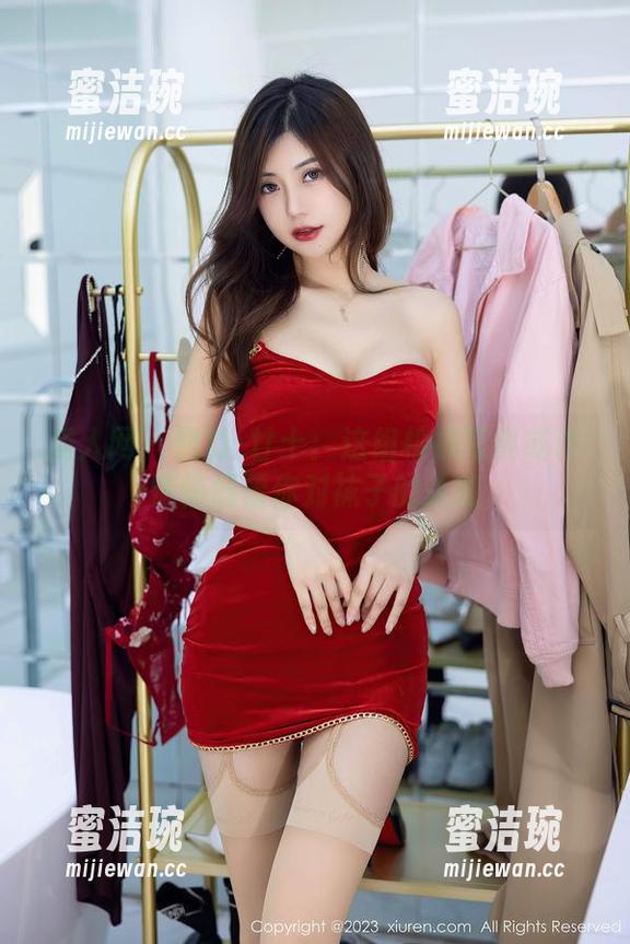 秀人网-凯竹·廿十 秀人网 - 凯竹·廿十:这组棉袜写真或许悄悄颠覆你对袜子的认知