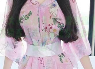 秀人网 – 大家能想象吗？噜噜妞儿当秘书？这美图简直是要改写我对“办公室”的看法了！