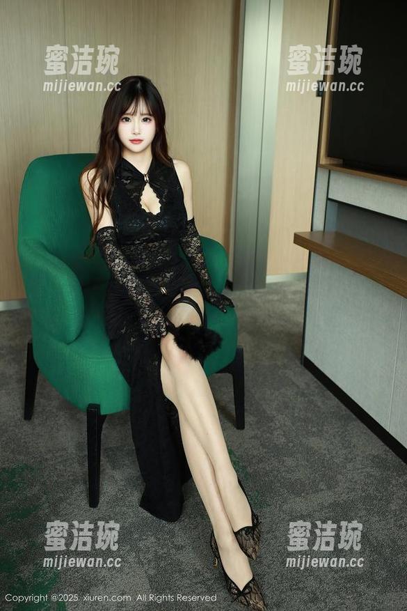 秀人网-李丽莎 秀人网 - 李丽莎的运动分享——绝对不只是练习,搞不好还是个大片儿呢