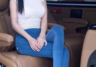 秀人网 – 太会了，果儿Victoria泳衣套图合集超乎想象的优雅