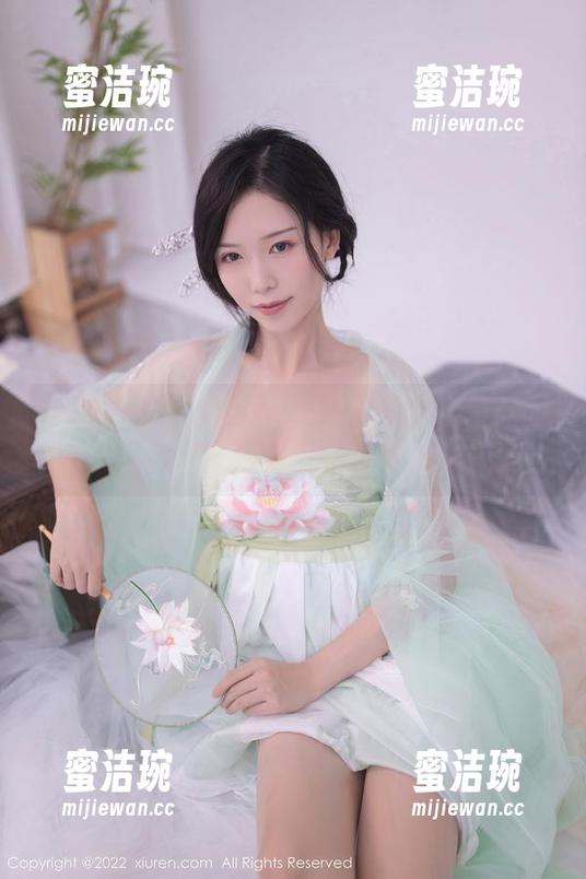 秀人网-绮里嘉ula 秀人网 - 图集走起:穿高跟鞋的绮里嘉ula,身姿窈窕,但脑中的小剧场可不少!