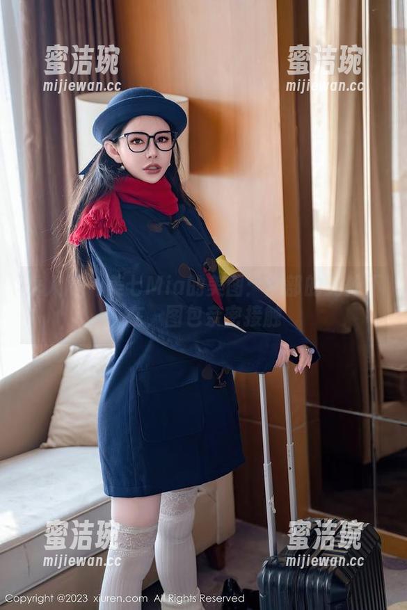 秀人网-美七Mia 秀人网 - 美七Mia的美图:腿部的无处不在,图包亲密接触