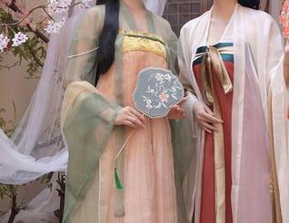 秀人网 – 艺轩全套校服，原图直接提醒我该去图书馆自习了！