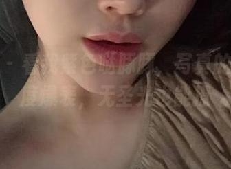 微密圈 – 看我紫色哒豚豚，写真的可爱程度爆表，无圣光也能撩