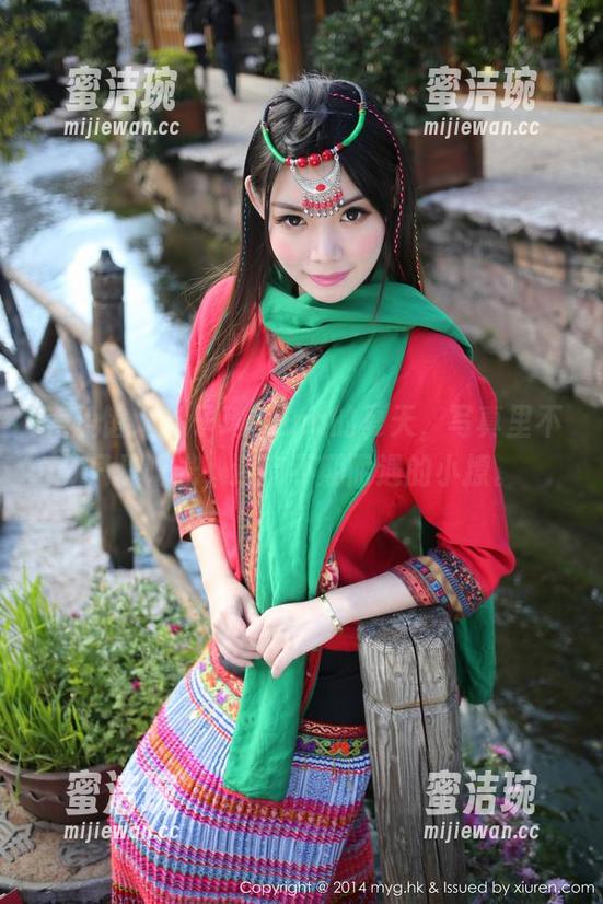 美媛馆 - 徐子琦Anna的夏天，写真里不只是阳光，还有不期而遇的小撩。