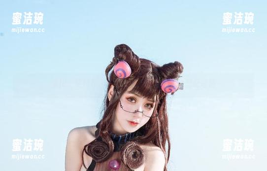 芊川一笑MNK 芊川一笑MNK,双人狐,低调奢华的壁纸奇旅