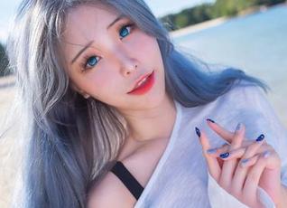 别说花リリ(Plant Lily)的屋顶女仆美图，连我都想变身去抢个资源