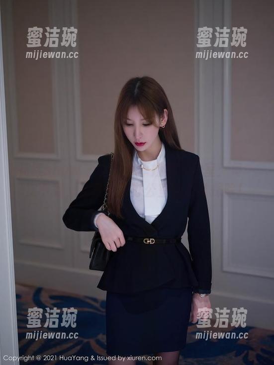 花漾show - Cris_卓娅祺办公室：每一次下载，都是一次办公室的日常探险！