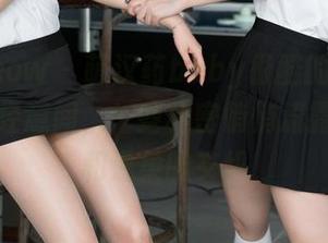 花漾show – 萌汉药baby很酷的精选套图，不经意间，一些秘密悄悄流露，诱惑和温柔的交织
