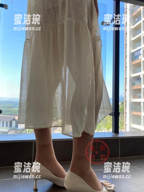 若若老师 微密圈 - 若若老师的美图,作品中有种无声的坚持,把清纯这一词演绎得完美极了。