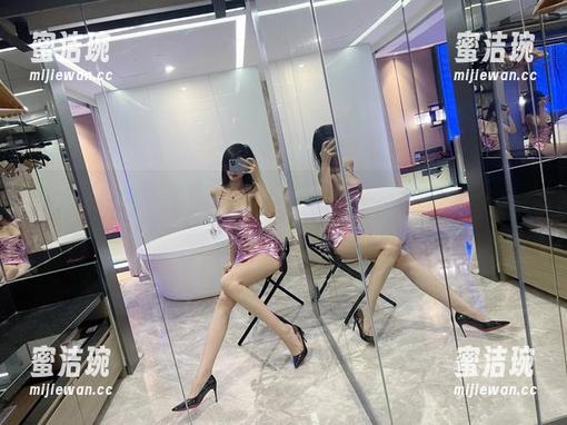 微密圈 - 分享时间到！葛征的妹妹图包里藏着什么小惊喜？