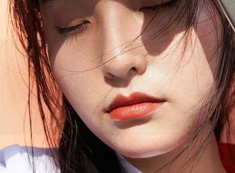 蜜桃社 – 小魔女lily的套装图包——穿上这身，可能会有小动物跟你打招呼，下载试试？